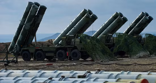 Theo quan điểm của những “mô tả phóng đại” này, các nhà lãnh đạo Ấn Độ phải xem xét khả năng của S-400 từ góc độ kỹ thuật; nếu không, họ sẽ trở thành nạn nhân của những lời ngụy biện và có thể phát động những cuộc xung đột quân sự tốn kém và thảm khốc.