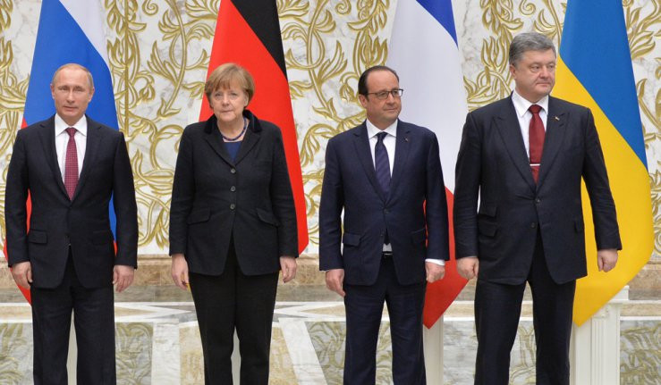 Tổng thống Putin có lẽ giờ đây đã “hối hận” vì đã không trực tiếp tấn công Kiev, từ đó chiếm lấy Ukraine trong một đòn và giải quyết triệt để vấn đề, dẫn đến tình trạng như ngày nay. Thỏa thuận Minsk ký năm 2014 dưới sự bảo trợ của Pháp và Đức đã khiến Nga rơi vào chiến lược trì hoãn của phương Tây. 