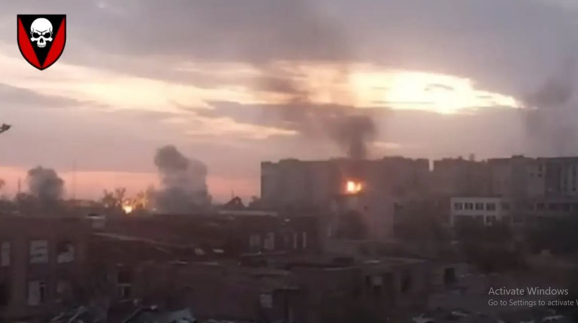 Khi được hỏi tại sao không thể giữ được Ugledar, một thị trấn có địa hình và vị trí phòng thủ thuận lợi, nơi Lữ đoàn 72 và các đơn vị khác đã trấn giữ trong hai năm? Victor trả lời: "Nếu UAV của địch hoạt động suốt ngày đêm, thì địa hình trên cao liệu có lợi ích gì? Và địch có lợi thế về pháo binh, chúng ta gần như không có pháo binh... Quân Nga có lợi thế về vũ khí và quân số, còn chúng ta không còn gì để chiến đấu với chúng".