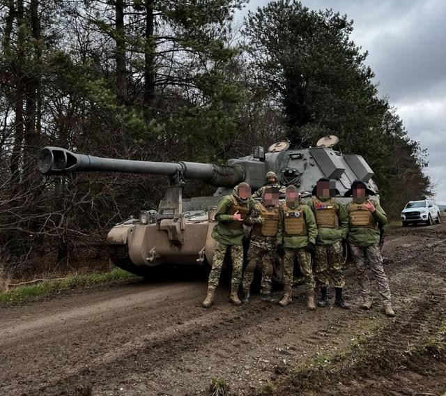 9 lu doan Ukraine duoc NATO huan luyen chien dau the nao?-Hinh-2