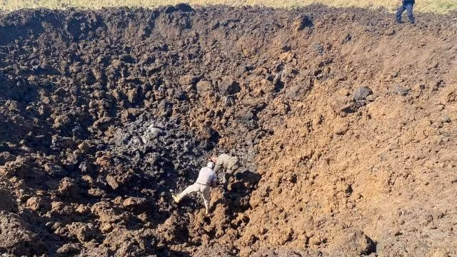 Với bán kính vụ nổ của bom FAB-500 M62 tới 200 mét và khả năng xuyên thủng bê tông cốt thép dày tới 150 mm, nên bom FAB-500 có thể sử dụng linh hoạt trong nhiều nhiệm vụ và có khả năng phá hủy các công trình kiên cố của Quân đội Ukraine mà đạn pháo không thể phá hủy, như các tòa nhà cao tầng ở thành phố Bakhmut và Marinka. Ảnh: UA.