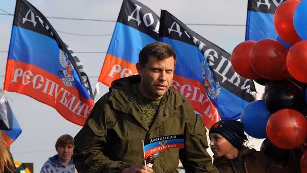 Vào thời điểm đó, khu vực Lugansk Oblast với dân số 1,5 triệu người đã tuyên bố tách khỏi Ukraine thành quốc gia độc lập và là nguyên nhân trở thành ngòi nổ của cuộc chiến.