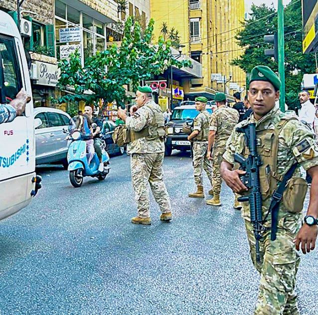 Tổ chức vũ trang Hezbollah sử dụng máy nhắn tin chứ không phải điện thoại hay phương tiện liên lạc khác là có lý do riêng của họ. Đây là phương tiện liên lạc lý tưởng cho tổ chức của họ, trước sự theo dõi gắt gao từ tổ chức tình báo Mossad của Israel. 