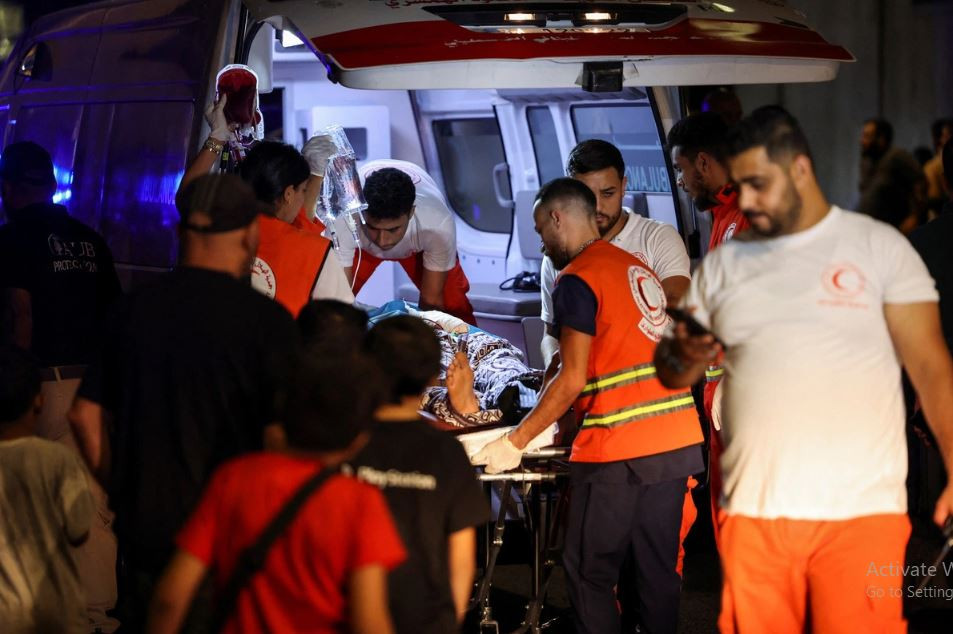 Khóa dịch chuyển tần số (FSK) được sử dụng để mã hóa thông tin thành tín hiệu vô tuyến. Điều này có nghĩa là dữ liệu được mã hóa bằng cách thay đổi tần số của tín hiệu sóng mang. Tốc độ truyền dữ liệu của máy nhắn tin tương đối thấp, cho phép sử dụng các mạch đơn giản và đáng tin cậy.