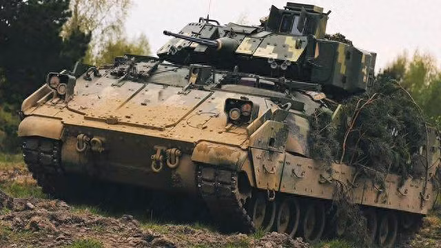 Vì vậy, cái mà bà Hanna Maliar gọi là “đột phá tuyến phòng thủ đầu tiên” của quân đội Nga, không phải ám chỉ khu vực “vùng xám”, mà là tuyến phòng thủ đầu tiên của Nga theo kiểu phương Tây; tức là tuyến phòng thủ chính của quân đội Nga. 