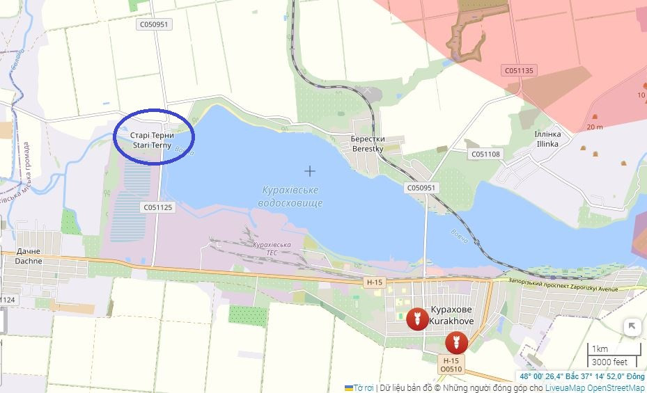 Trong thế trận hiện tại, ngôi làng Stari Terny có ý nghĩa đặc biệt với sự sống còn của Kurakhove. Hai con đường nhỏ nhưng cực kỳ quan trọng đi qua làng với cây cầu bắc qua sông Volchya (Vovcha). Có khả năng quân Ukraine sẽ chiến đấu “sinh tử” tại đây, nhằm trì hoãn việc quân Nga dứt điểm với Kurakhove.