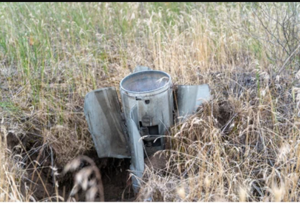 Tất cả các linh kiện điện tử trên dùng trong tên lửa 9M544 đều được thiết kế để sử dụng cho các thiết bị dân dụng và gia dụng; những linh kiện này hoàn toàn không đáp ứng các tiêu chuẩn quân sự như của phương Tây. Có lẽ vì vậy, Nga có thể mua các linh kiện như vậy từ AliExpress, vượt qua các lệnh trừng phạt của phương Tây.