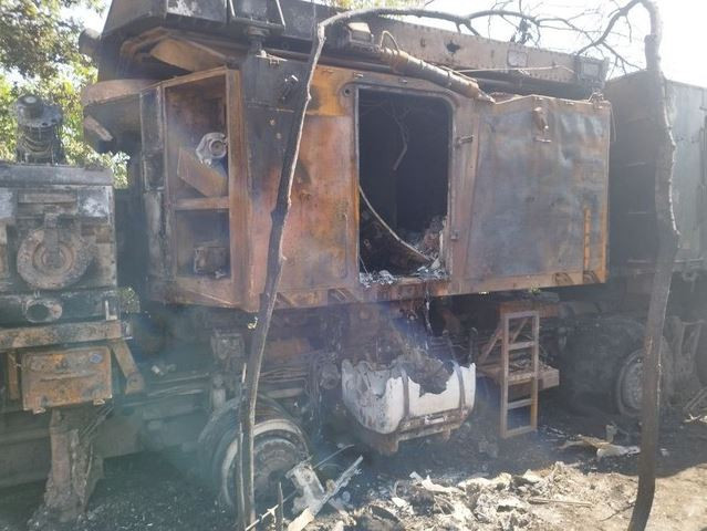 Lý do là những tên lửa này được thiết kế để bay nhanh, cơ động và ở độ cao thấp, khiến cho radar S-400 khó phát hiện và theo dõi chúng. Ngoài ra tên lửa ATACMS có tiết diện phản xạ radar nhỏ, khiến các loại radar thông thường khó phát hiện, đặc biệt là khi bay ở độ cao thấp gần mặt đất, nơi S-400 có thể gặp vấn đề, do radar bắt thấp hoạt động yếu.