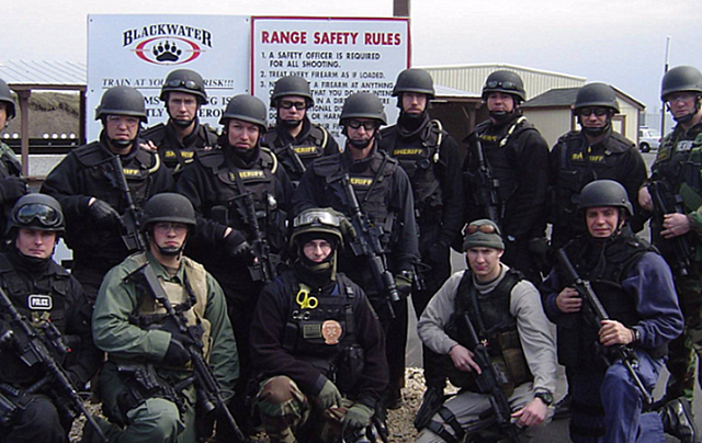 Lính đánh thuê không có ưu thế trên không để phối hợp, cũng không có hỏa lực pháo binh hỗ trợ; thậm chí Quân đội Ukraine không thể hỗ trợ cho họ. Nên khó có thể trách họ là không thể đánh bại quân Nga.