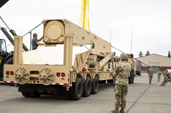 Việc chuyển giao lô vũ khí siêu thanh (chưa có tên lửa) đầu tiên cho Căn cứ chung Lewis McCord ở Bờ Tây nước Mỹ, có nghĩa là trong tương lai không xa, tên lửa “Black Hawk” sẽ nhanh chóng được triển khai để sử dụng trong các cuộc tập trận trong tương lai trên khu vực tây Thái Bình Dương.