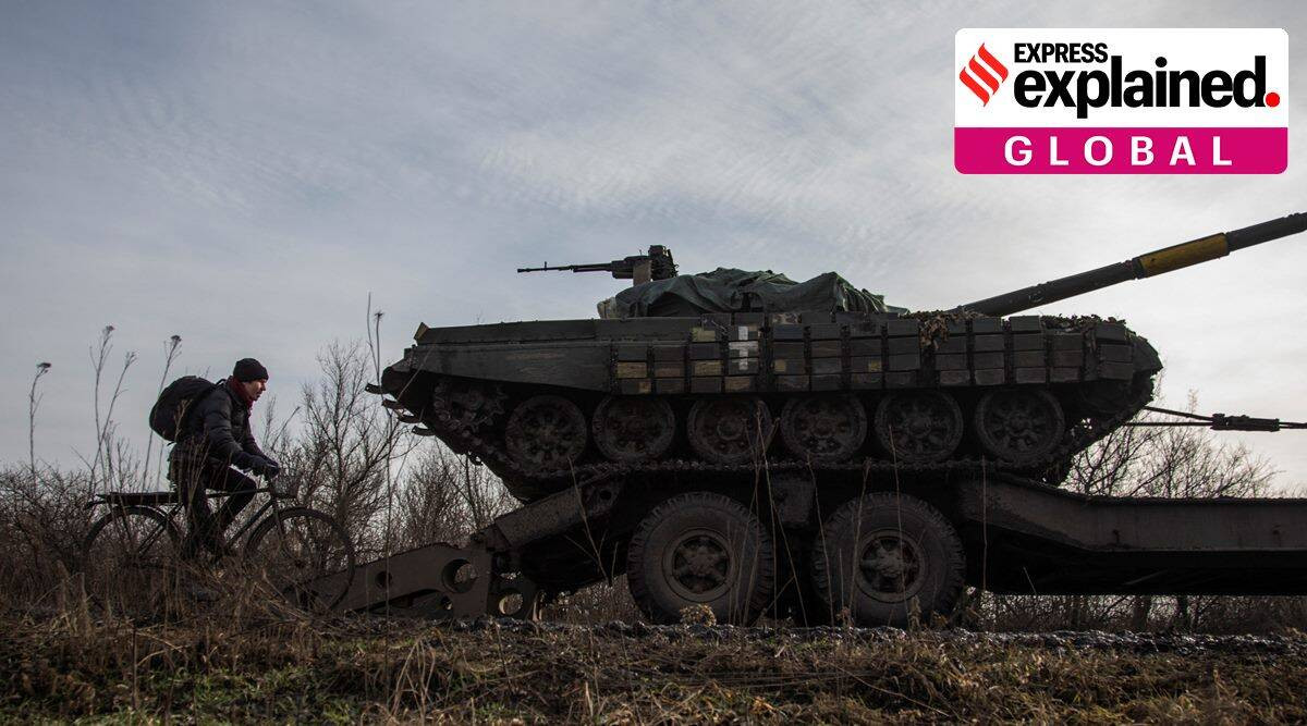 Những hình ảnh mới nhất xuất hiện trên Internet cho thấy, quân đội Ukraine bổ sung thêm lớp giáp phản ứng nổ cho xe tăng chiến đấu chủ lực Leopard 2, nhằm tăng cường khả năng phòng thủ trước các loại đạn xuyên giáp thoát vỏ ổn định bằng cánh đuôi (viết tắt là APFSDS), có khả năng đâm xuyên rất mạnh của Nga. 