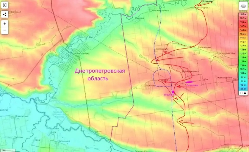 Trên thực địa, khoảng cách giữa làng Troitskoye và Gorikhovy chưa đầy 1 km. Như vậy, quân Nga hiện đã tự tin đột phá qua tuyến phòng thủ của AFU, trước khi tiến vào vùng Dnepropetrovsk, chuyên gia Podolyaka giải thích.