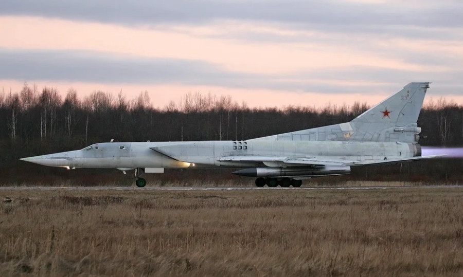 Nhưng trong mọi trường hợp, với kho vũ khí khổng lồ còn lại từ thời Liên Xô, Nga vẫn còn rất nhiều loại tên lửa như Kh-22 và vẫn có thể sử dụng tốt với những nâng cấp nhỏ, hoàn toàn nằm trong năng lực công nghệ của Nga.