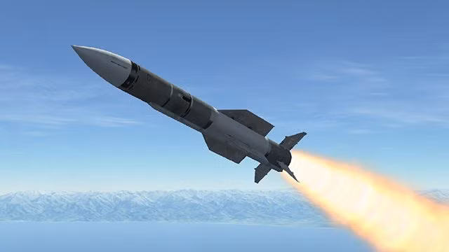 Được phát triển vào thập niên 1980 trên cơ sở tên lửa hạng nặng R-33 (AA-9 Amos), tên lửa không đối không hạng nặng R-37 (AA-13 Axehead), tiền thân của tên lửa R-37M hiện nay, được thiết kế để trang bị trên máy bay có radar mạnh như MIG-31, có khả năng tấn công các mục tiêu trên không tầm xa.