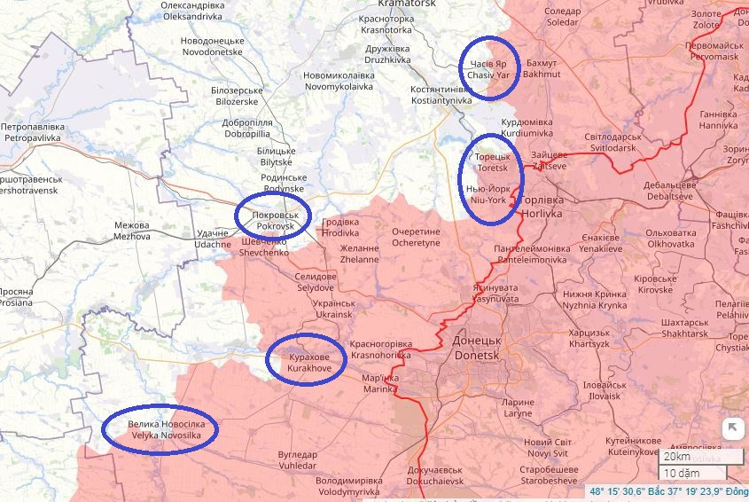 Chasov Yar nằm trong vành đai phòng thủ vùng Donetsk của Ukraine; đây là hệ thống phòng thủ đầu tiên, được Kiev vội vã thiết lập dọc theo kênh đào Severski Donets sau khi họ để mất quyền kiểm soát thành phố Bakhmut vào tháng 5/2023.
