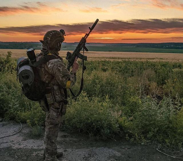 Bộ Quốc phòng Ukraine cũng xác nhận thông tin, quân đội Ukraine đã chọc thủng công sự thứ hai của "Tuyến phòng thủ Sulovykin" và cho biết, quân đội Ukraine đã tiến tới Verbove và hiện chỉ còn cách “lớp công sự cuối cùng” của "Tuyến phòng thủ Sulovykin" 10 m. Theo thông tin, tuyến phòng thủ Sulovykin rộng 8 km. 