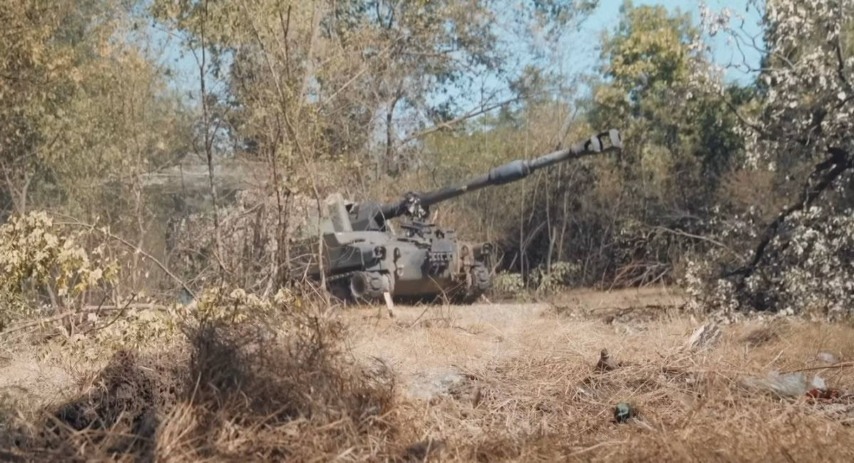 Điều đáng chú ý là 18 khẩu pháo M109A6 được lấy từ kho dự trữ của Lầu Năm Góc để viện trợ cho Ukraine. Đây là một phần trong gói viện trợ quân sự trị giá 3 tỷ USD được công bố vào ngày 6/1/2023, bao gồm xe chiến đấu bộ binh Bradley và các thiết bị quan trọng khác cho cuộc phản công mùa hè của Ukraine. 