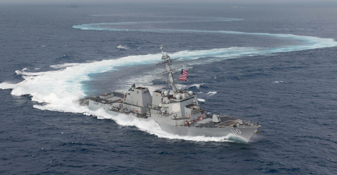 Có vẻ như Mỹ đang giải quyết vấn đề cũ từ thời Liên Xô, đó là xây dựng một nhóm chống tàu ngầm của hải quân Nga ở Đại Tây Dương. Các tàu ngầm của Nga đã gặp phải những lực lượng như vậy trong Chiến tranh Lạnh và không được dễ chịu cho lắm; nhưng tình hình hiện tại đã khác đáng kể so với quá khứ.