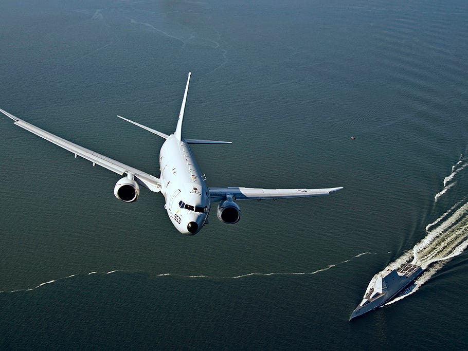 Câu trả lời khả dĩ nhất là việc này rất có thể Hải quân Mỹ thực hiện với mục đích huấn luyện, rèn luyện các kỹ thuật, chiến thuật cần thiết trong điều kiện lực lượng thiếu thốn. Như vậy điều này sẽ không tốt cho Hải quân Nga và cả Trung Quốc.