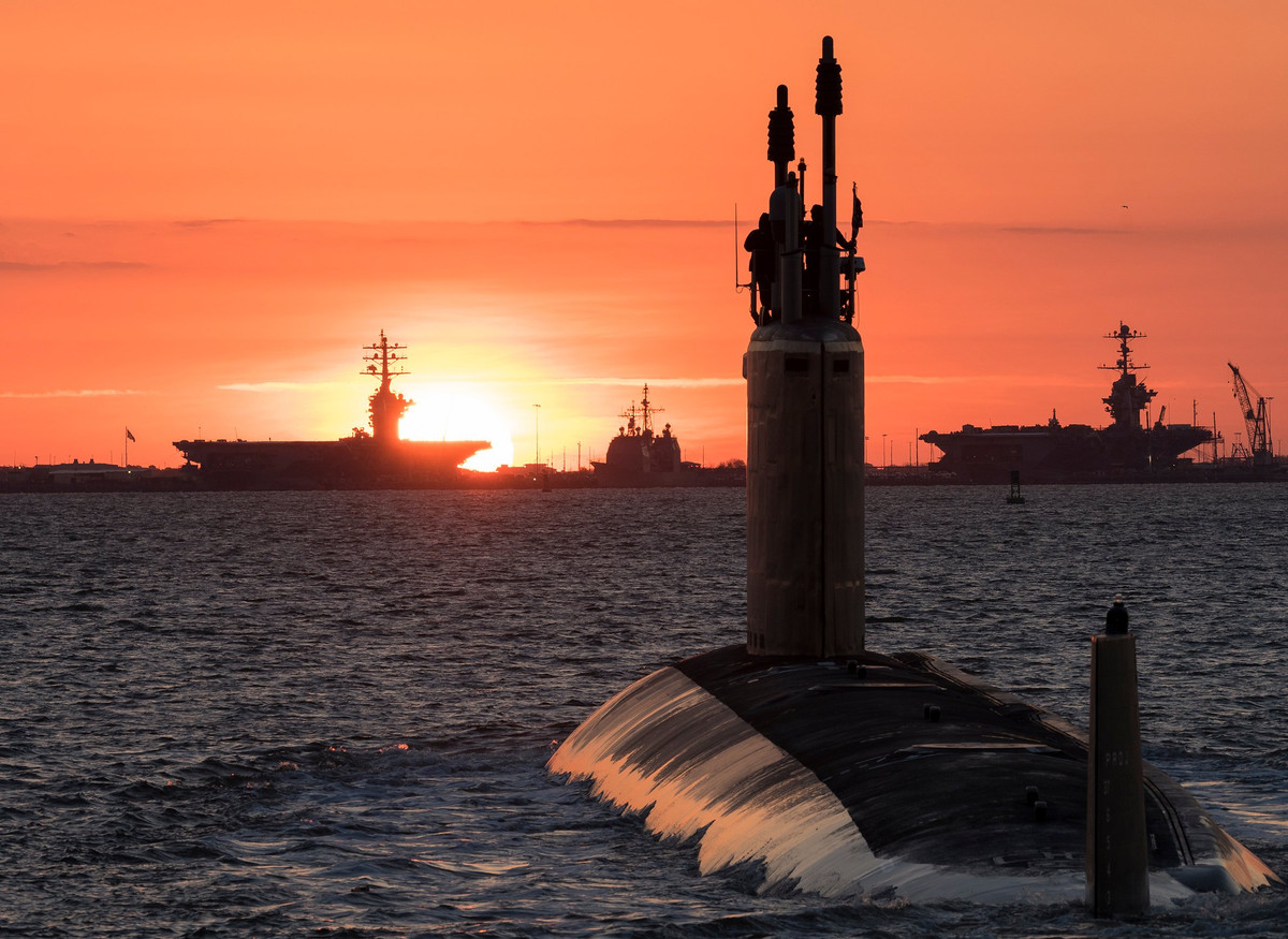 Tất cả những tính toán này sẽ có đáp án vào cuối thập kỷ này. Và đây là lúc câu hỏi nảy sinh? Với sức mạnh hiện tại của lực lượng tàu ngầm hạt nhân Nga, cùng với sự góp sức của Trung Quốc, cũng chưa phải là đối thủ của Hải quân Mỹ. Vậy tại sao người Mỹ lại bắt đầu tất cả những điều này ngay bây giờ?