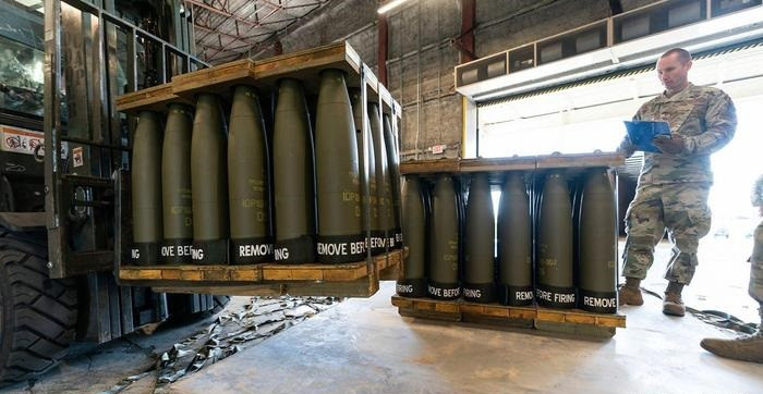 Những số liệu đáng kinh ngạc này, chắc chắn sẽ làm tăng sức mạnh của Quân đội Ukraine trong ngắn hạn. Đây cũng là bước chạy “nước rút cuối cùng” mà Mỹ đang cố gắng thực hiện, trước khi ông Donal Trump trở lại Nhà Trắng, với mục đích giúp Kiev lội ngược dòng.