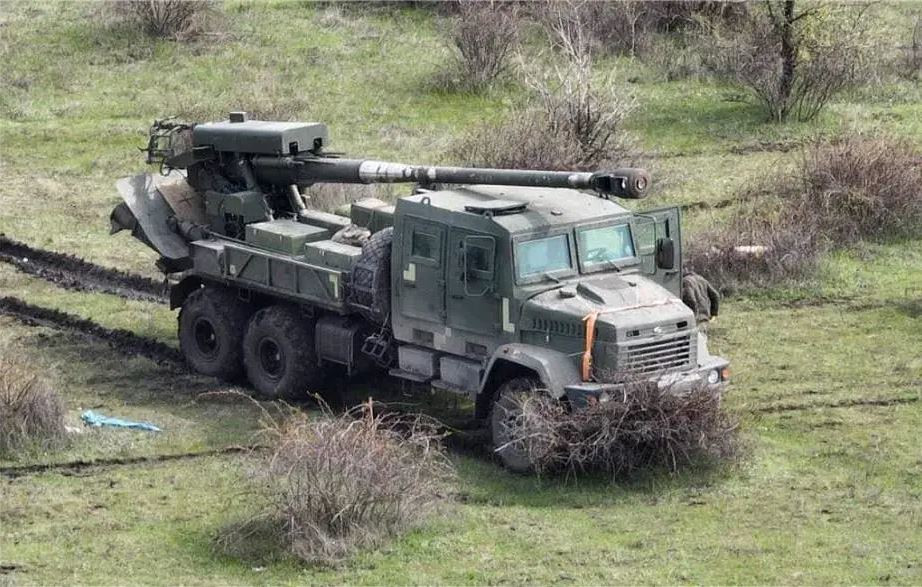 Hiện tại, tầm bắn tối đa của pháo phản lực RM-70 và BM-21 và pháo tự hành 155mm 2S22 của Quân đội Ukraine có thể đạt tới 40 km. Trong khi thành phố Belgorod cách biên giới Nga-Ukraine gần nhất khoảng 27 km.