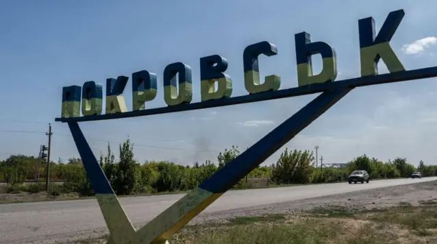 ISW sau khi nghiên cứu các tài liệu video có định vị địa lý và hình ảnh vệ tinh cho biết, RFAF gần đây đã tiến về phía bắc Novotroitskoye (phía tây Novopustynka) và dọc theo đường cao tốc Pokrovsk-Konstantinople theo hướng Shevchenko. Việc giành quyền kiểm soát hoàn toàn làng Novotroitsky là vấn đề của một vài ngày tới.