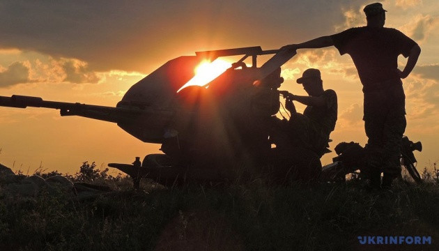 Theo cư dân địa phương, các cuộc tấn công được thực hiện từ nhiều hướng. Trong cuộc pháo kích này, phía Ukraine đã sử dụng các loại pháo và súng cối cỡ nhỏ thông thường, súng phóng lựu tự động và thậm chí cả pháo cỡ lớn đều góp mặt.