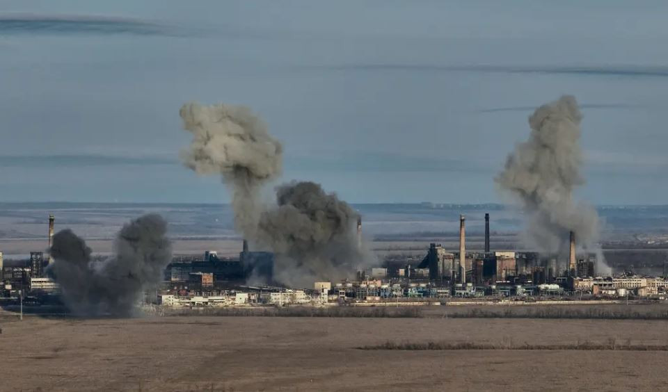 Trong một tuyên bố chính thức từ Bộ Quốc phòng Nga, người ta tiết lộ rằng đã có hơn 400 cuộc tấn công chính xác đã được thực hiện chỉ trong một ngày vào một khu vực có diện tích chưa đến 30 km vuông. Các chi tiết cụ thể không được đưa ra, nhưng có thể phỏng đoán rằng, các hoạt động này liên quan đến tên lửa, máy bay và pháo binh.