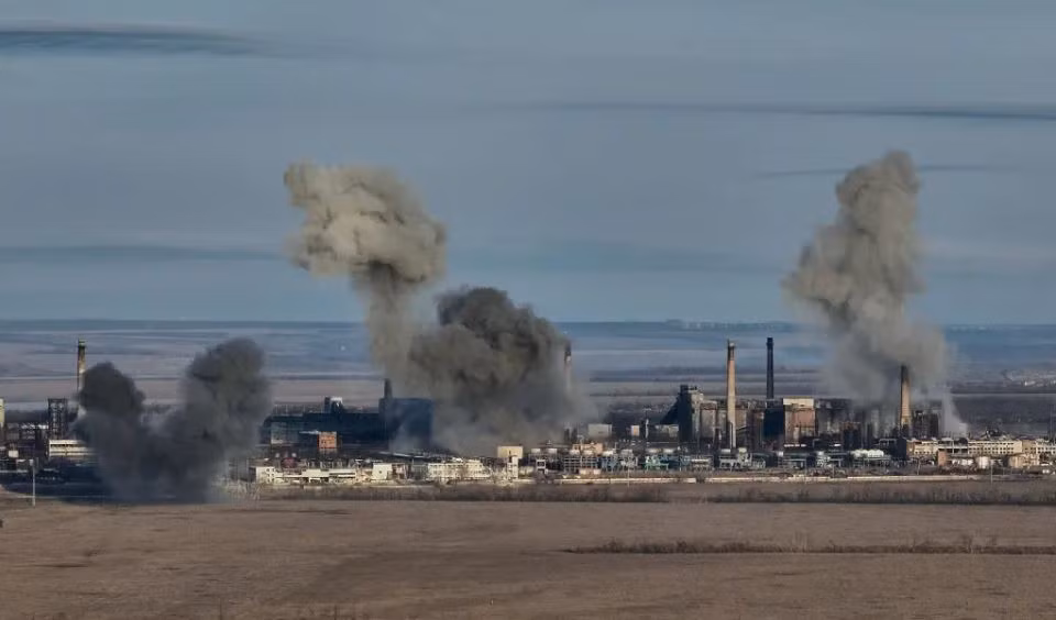 Trong một tuyên bố chính thức từ Bộ Quốc phòng Nga, người ta tiết lộ rằng đã có hơn 400 cuộc tấn công chính xác đã được thực hiện chỉ trong một ngày vào một khu vực có diện tích chưa đến 30 km vuông. Các chi tiết cụ thể không được đưa ra, nhưng có thể phỏng đoán rằng, các hoạt động này liên quan đến tên lửa, máy bay và pháo binh.