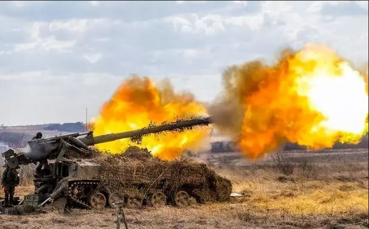 Việc Quân đội Ukraine thiếu lực lượng dự bị, ảnh hưởng đến phần còn lại của toàn chiến trường. Trên hướng Kupyansk, Quân đội Nga tiếp tục tiến về phía trước. Các cuộc tấn công bằng không quân và pháo binh nhằm san phẳng các ổ đề kháng của Ukraine; sau đó là pháo nhiệt áp TOS-1A và cuối cùng bộ binh tiến lên. 