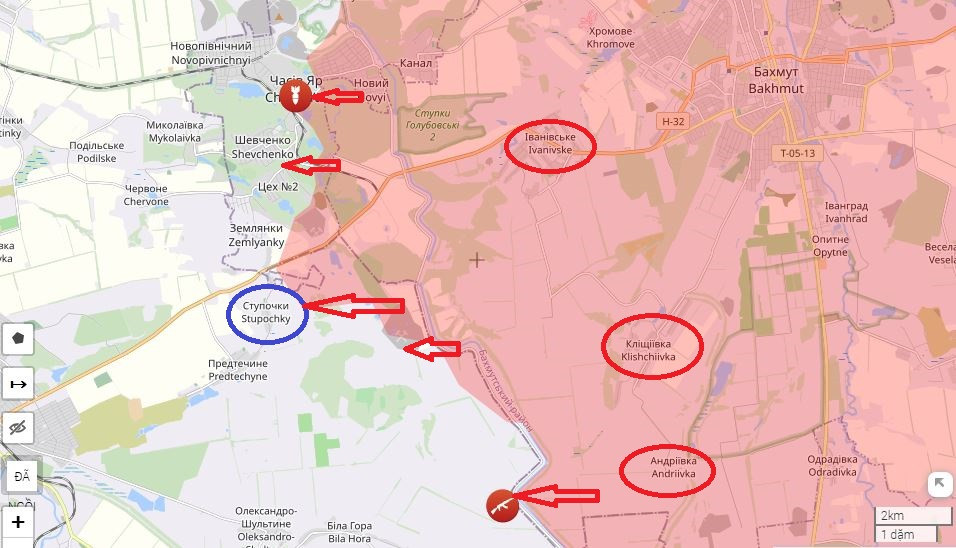 Rybar cũng cho biết, các đơn vị đột kích của Nga đã giành thắng lợi ở khu vực làng Ivanovskoye, nằm gần Chasov Yar. Tại đây quân Nga đã chiếm giữ một số vành đai rừng và một phần đường Stupki. Tại khu vực làng Andreevka, các nhóm tấn công của Quân đội Nga đã di chuyển dọc theo tuyến đường sắt và chiếm một phần lãnh thổ rộng khoảng 2,5 km vuông.