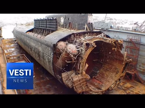 Vụ tai nạn đã làm toàn bộ 108 thủy thủ đoàn thiệt mạng và đây là một trong những mất mát bi thảm nhất trong lịch sử Hải quân Nga. Từ trước tới nay, nguyên nhân chính thức gây nên thảm kịch, vẫn được Nga công bố là do một vụ nổ ngư lôi trên tàu.