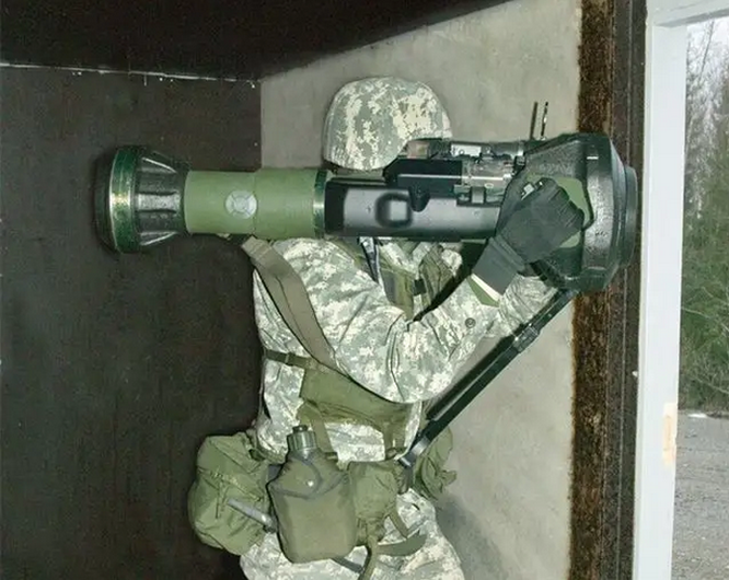 Trong cuộc xung đột Nga-Ukraine này, điều quan trọng nhất trong tất cả sự hỗ trợ mà Mỹ và các đồng minh dành cho Ukraine, là sự hỗ trợ các loại vũ khí như UAV tự sát, tên lửa chống tăng, vũ khí phòng không và đạn dược. 