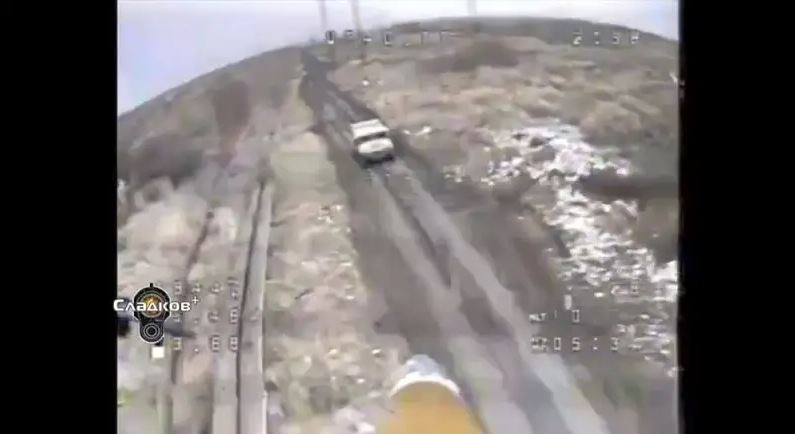 Quân Nga cũng dùng UAV phát sóng, để Quân đội Ukraine nắm rõ tình hình chiến trường. Theo các sĩ quan và binh sĩ đầu hàng của Quân đội Ukraine ở tiền tuyến, Kurakhove đang ở trong môi trường tác chiến bị quân đội Nga bao vây, và sẽ sớm lặp lại số phận của Avdiivka và Ugledar.