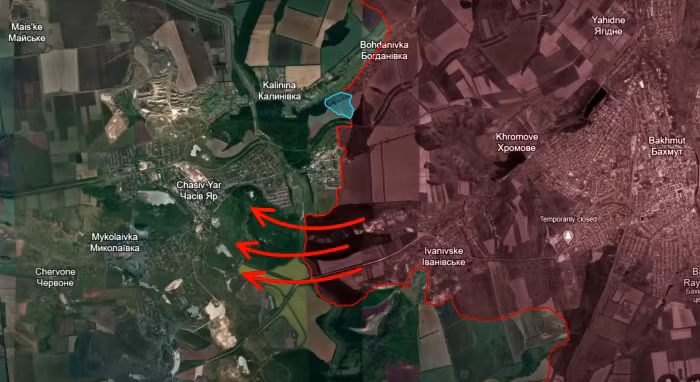 Trong tình hình hiện tại, không thể vượt qua thành phố nên các đơn vị của Nga sẽ tấn công khi tình hình cho phép. Tuy nhiên, Nga vẫn chiếm lợi thế về lực lượng và trang bị, cùng với đó là lực lượng dự bị dồi dào và khả năng điều động linh hoạt, cho phép họ có thể nhanh chóng thay đổi cục diện ở một khu vực ngay khi xuất hiện thời cơ, điều mà quân Ukraine không thể có được.