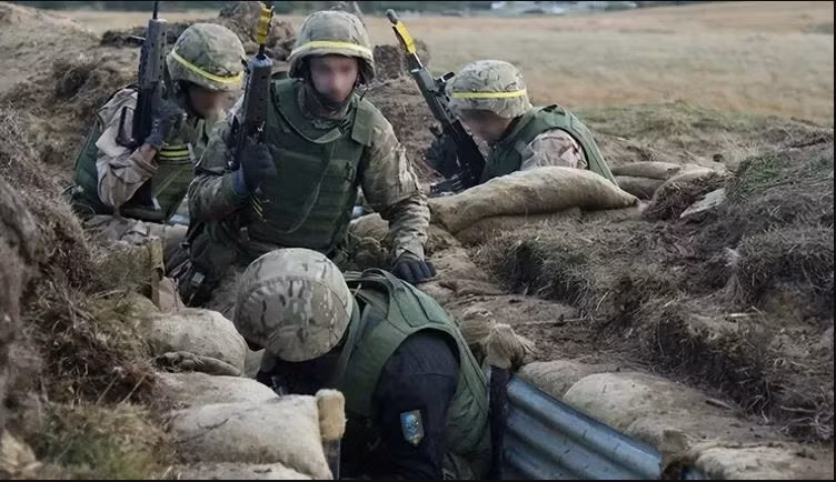 Phản ánh sự bất lợi của quân đội Ukraine trên chiến trường chính, cả Ukraine và Mỹ lúc này đều cần đạt được một số kết quả nhất định; với Ukraine là lấy lại niềm tin chiến thắng, với Mỹ là cuộc bầu cử sắp tiến hành vào năm 2024. Nhưng điều này đồng nghĩa với việc Ukraine sẽ tổn thật nhiều quân số hơn.