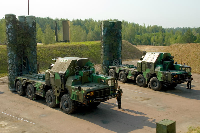 Sau khi S-300 được chuyển đến Donbass, một số hệ thống đã được bố trí tại các trận địa và sẵn sàng có thể khai hỏa. Điều này cho thấy thực tế là Quân đội Ukraine, đang trong giai đoạn chuẩn bị cuối cùng cho một cuộc tấn công vào các nước cộng hòa tự xưng.