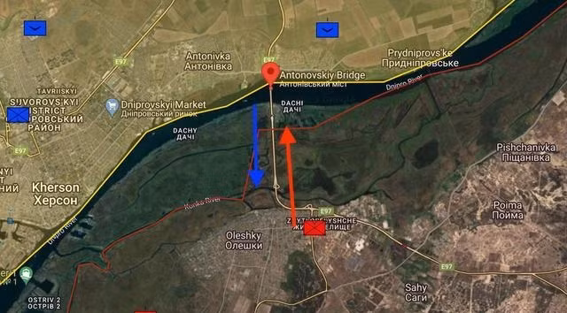 Theo một số thông tin, quân đội Nga đã tiến hành các hoạt động trinh sát gần cầu Antonov và lên kế hoạch tiêu diệt quân Ukraine một cách có hệ thống. Một lính công binh Nga cho biết: "Quân đội Ukraine muốn xây dựng một đầu cầu đổ bộ để tiến sâu hơn vào thành phố Aleshka và buộc lực lượng phòng thủ tuyến đầu của Nga phải rút lui khỏi tả ngạn”. Ảnh: Topcor.