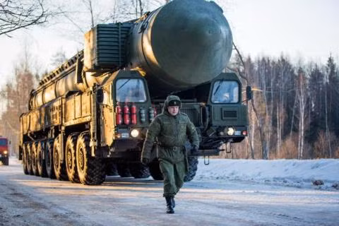 Tuy nhiên, Nga sẽ không giới hạn việc thực hiện các cuộc diễn tập quân sự này trong năm nay, vốn sẽ trở thành phản ứng cứng rắn đối với các hành động khiêu khích và tất nhiên của NATO đối với Nga và các đồng minh.