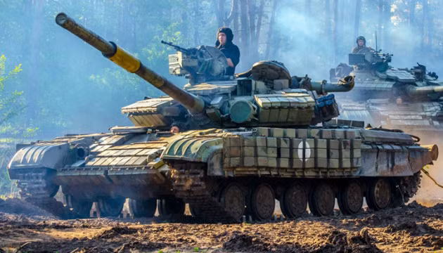 Tổng số xe tăng của Nga ở biên giới với Belarus và Ukraine, nếu tính riêng 3 trung đoàn xe tăng trên, có thể lên tới 180 chiếc. Trên thực tế, số lượng xe tăng này, gần bằng một phần ba tổng số xe tăng trong biên chế của Quân đội Ukraine.