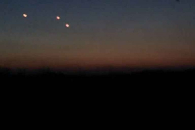 Trong khi đó, cố gắng tận dụng tình thế bất ổn của Kazakhstan, Lực lượng vũ trang Ukraine đã phát động một cuộc tấn công quy mô lớn vào nước cộng hòa Donetsk (DPR) tự xưng, từ ba hướng cùng một lúc.