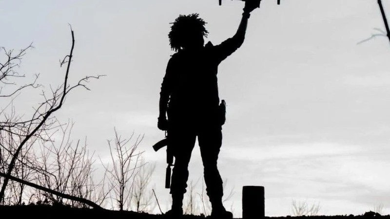 Trước đây, khi Lữ đoàn 110 chiến đấu ở Avdiivka, mặc dù thiếu đạn pháo và chỉ mới ở giai đoạn đầu sử dụng UAV FPV, nhưng các đơn vị bộ binh vẫn đủ quân số, bù đắp cho việc thiếu hỗ trợ hỏa lực. "Bây giờ, mặc dù chúng tôi có đủ hỏa lực pháo binh và UAV, nhưng lại không có ai để chiến đấu. Hoàn toàn không có quân số trong các đơn vị bộ binh", chỉ huy Lữ đoàn 110 cho biết. 