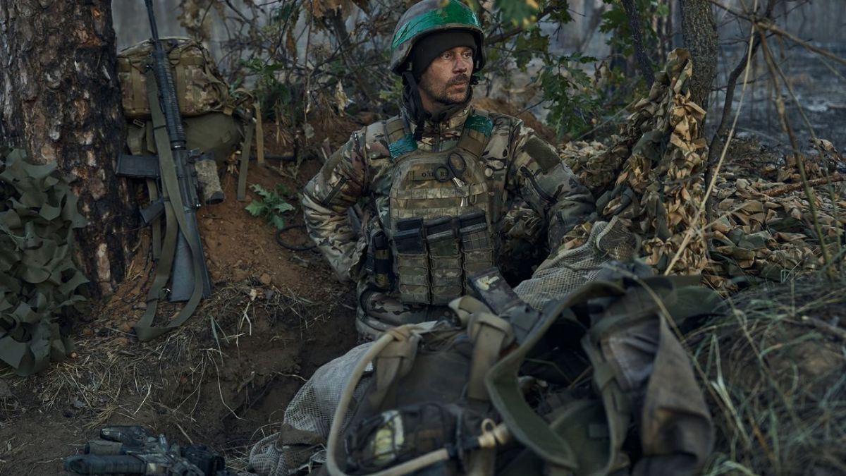 Hãng tin Nga RIA Novosti dẫn lời ông Gagin cho biết: “Lữ đoàn 110 đã rơi vào vòng vây của RFAF ở Velikaya Novoselka; tuy nhiên họ nhận lệnh không được rút lui, mặc dù họ đã yêu cầu nhiều lần. Tuy nhiên, sở chỉ huy của Lữ đoàn ở một nơi cách xa Velyka Novosyolka, nhưng vẫn ra lệnh giữ Velyka Novosyolka “bằng mọi giá”.