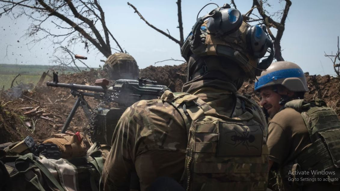 Lực lượng Thủy quân lục chiến Ukraine, cùng với các đơn vị Ukraine khác ở đây, có tổng cộng hơn 10 lữ đoàn và họ đã chiếm được 9 ngôi làng trong cuộc tấn công. Đây là mũi tấn công “thành công nhất” của Quân đội Ukraine trong cuộc phản công lớn.