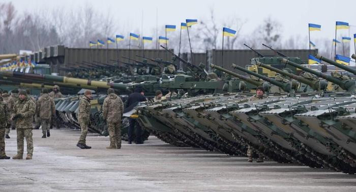 Sau khi chiến sự ở miền đông Ukraine nổ ra vào năm 2014, Tướng Sodol đã chỉ huy Lữ đoàn dù số 25 tham gia cuộc chiến. Đây là lực lượng dù duy nhất và là một trong số ít lực lượng tinh nhuệ thường trực của Quân đội Ukraine, trong cuộc chiến ở Donbass tại thời điểm đó.