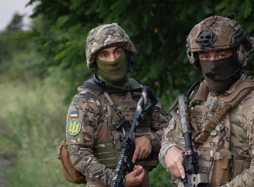 Theo quan điểm của Tướng Sodol, Thủy quân lục chiến Ukraine là lực lượng tinh nhuệ và phải sánh ngang với Thủy quân lục chiến Mỹ về mọi mặt. Sodol đã chỉ đạo việc tuyển chọn binh lính vào Lực lượng Thủy quân lục chiến vô cùng nghiêm ngặt. 