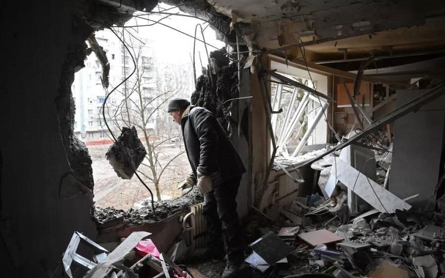 Ukraine tiếp tục tấn công, Nga đưa quân "luồn sâu đánh hiểm" - Hình 2 Ukraine tiep tuc tan cong, Nga dua quan