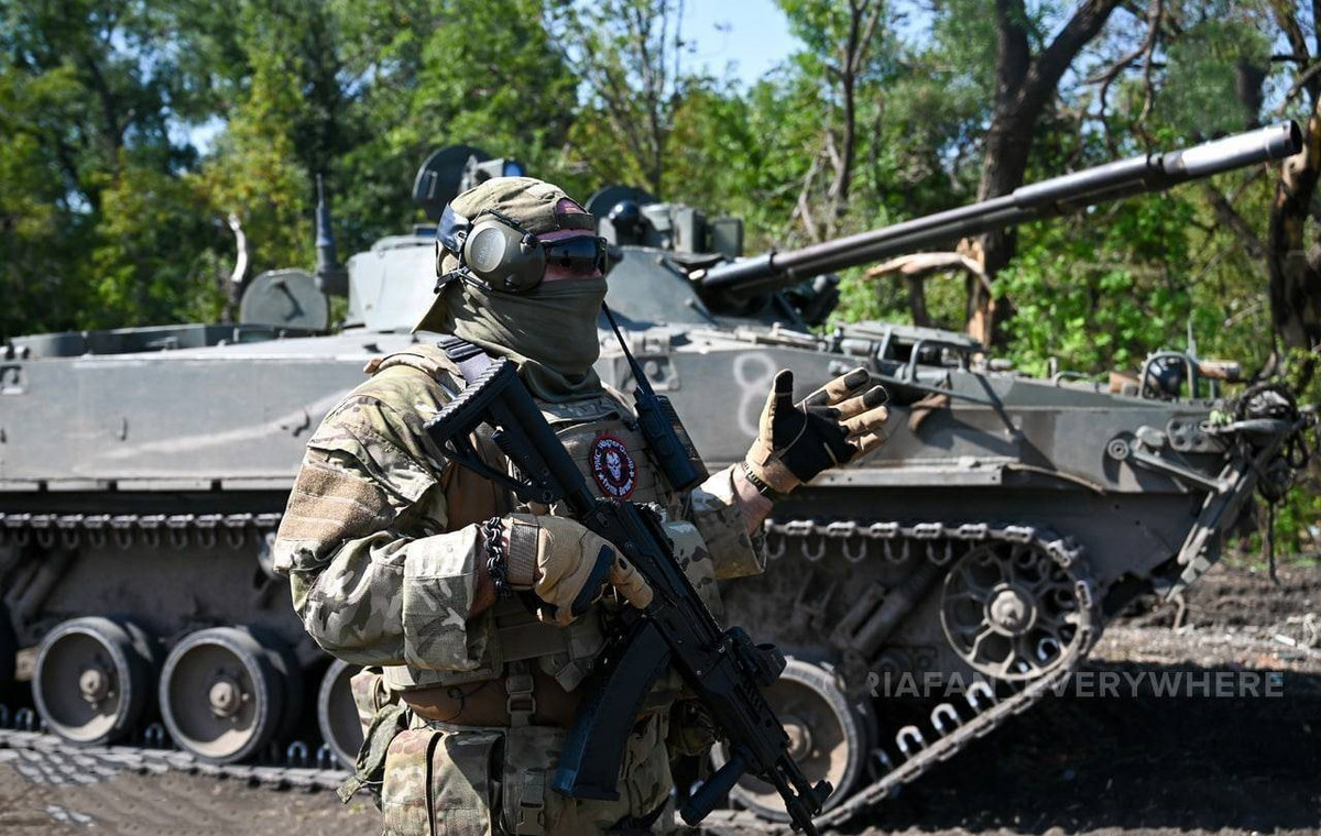 Ukraine tiếp tục tấn công, Nga đưa quân "luồn sâu đánh hiểm" - Hình 4 Ukraine tiep tuc tan cong, Nga dua quan