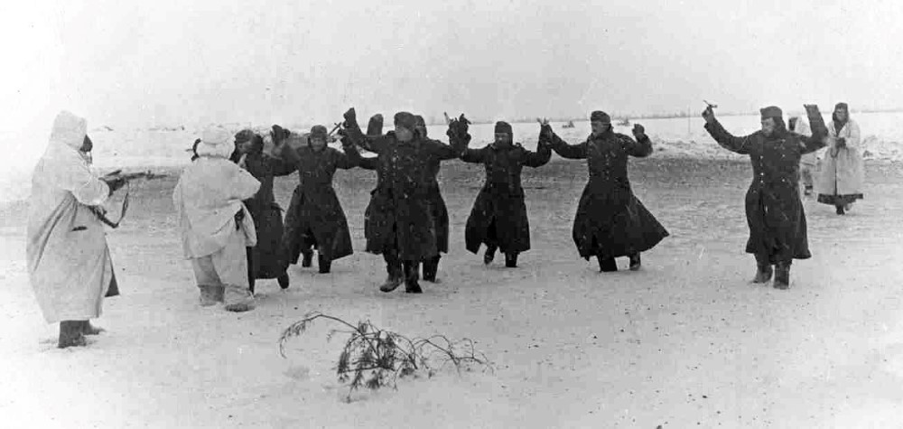 Tại sao Đức đã tới sát ngoại ô nhưng không thể vào tới Moscow - Hình 12 Tai sao Duc da toi sat ngoai o nhung khong the vao toi Moscow-Hinh-12